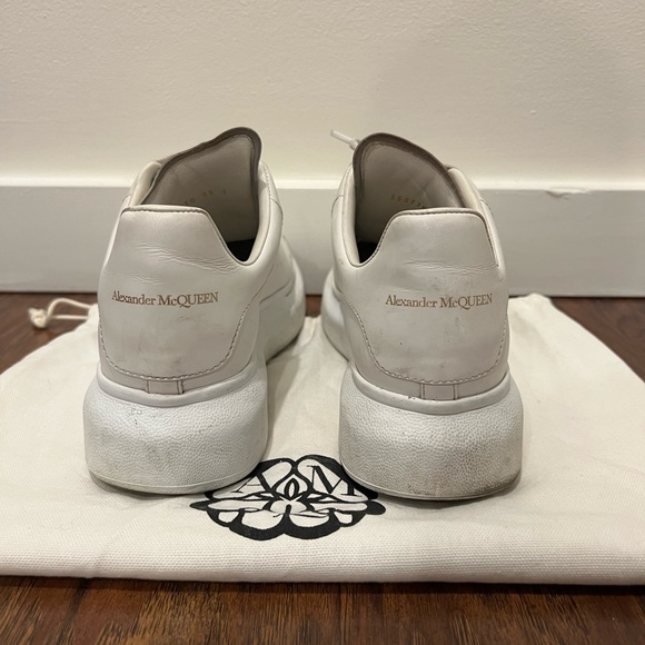 Alexander McQueen white Oversized Sneaker size 39 - Picture 5 of 6